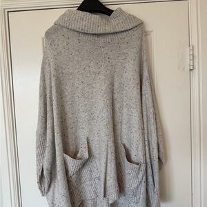 Cozy Gray Speckled Funnel-Neck Women's Sweater with Pockets